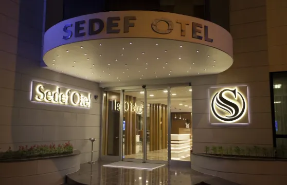 吉雷松賽德夫酒店