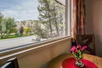 Gables Motel
