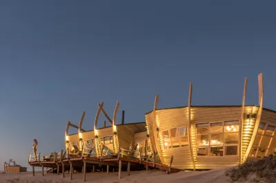 Shipwreck Lodge Hotels in 