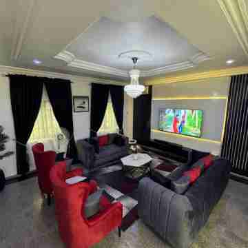 Luxe Lagos Retreat with 3 Bedrooms Others