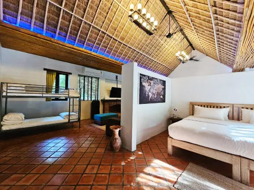 Baanpong Lodge Hotels in Ban Thi