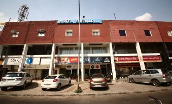 Hotel Emerald