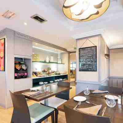 MERCURE GRENOBLE CENTRE PORTE DES ALPES Dining/Meeting Rooms