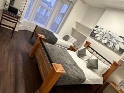 Private Room in Town Centre Free Parking WI FI and Patio with AA Stay Ltd