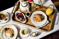 The Culver Hotel - breakfast