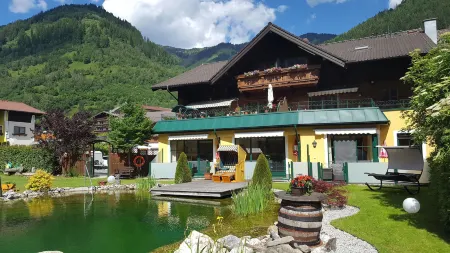 Haus Katharina Отели рядом с достопримечательностью «Gastein Valley»