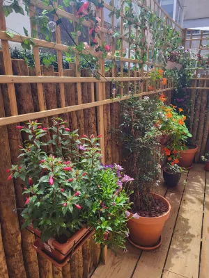 Alegr0 · 60s Chic Central Apartment w/ Garden