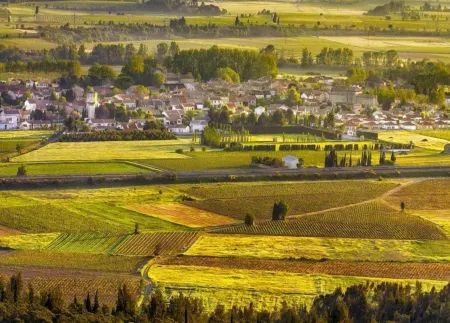 Les 2 Drôles d'Oiseaux Отели в г. Сен-Лоран-де-ла-Кабрерис