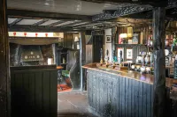 Queens Head Inn - bar