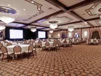 Chateau Lacombe Hotel Hotels near Strathcona