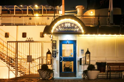 Mälardrottningen Yacht Hotel
