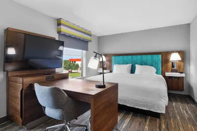 Hampton Inn & Suites Pensacola I-10 North at University Town Plaza Отели в г. Пенсакола
