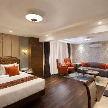Hotel Suba Palace Near Gateway of India Отели рядом с достопримечательностью «Набережная Марин-драйв»