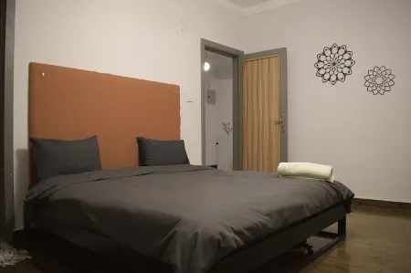 Arabian Nights - Modern Duplex Villa Отели рядом с достопримечательностью «Миср Юниверсити фор Сайенс & Текнолоджи»