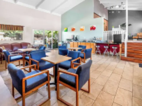 傑克遜品質酒店及套房 阿馬多爾縣酒店