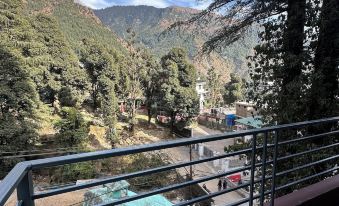 Hotel Him Residency Mcleodganj