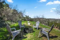 The Heritage Hideaway Sweeping Views Games & More