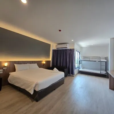 Manee Mantra Hotel, Kanchanaburi Hotels near Shinto Park