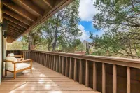 セレニティ リトリート セドナ ホットタブ ゲームズ ファイアピット