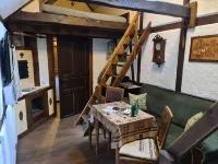 Apartment Altes Hinterhäusel Hôtels à : Neuklingenberg