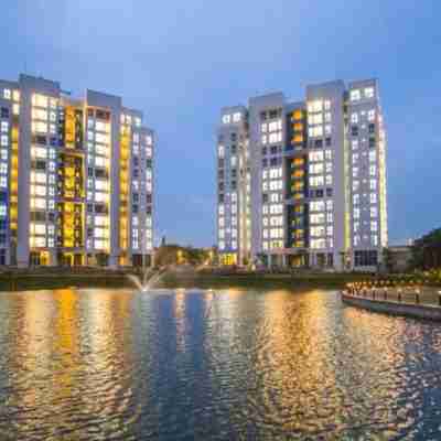 Lush Lakeside - Citra Luxury Apartments Hotel Exterior
