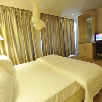 Gloria Hotel Hotels near Women Foundation Ministries