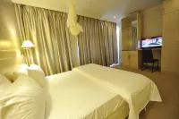 グロリア ホテル のホテル