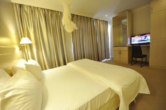 グロリア ホテル