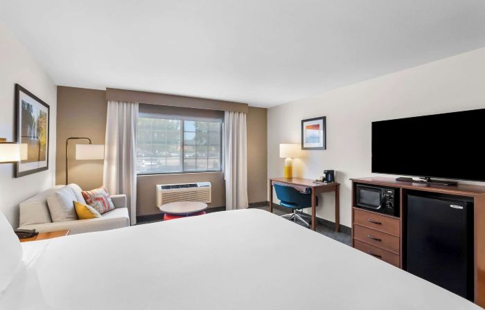 Comfort Inn & Suites