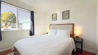 Family Fun with Game Room & King Bed near Monterey Aquarium, Laguna Seca