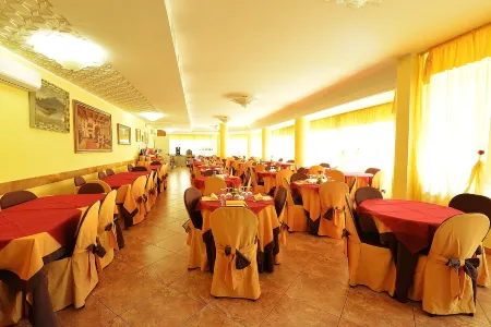 Hotel Bamar Отели рядом с достопримечательностью «Bagno Jolly 79»