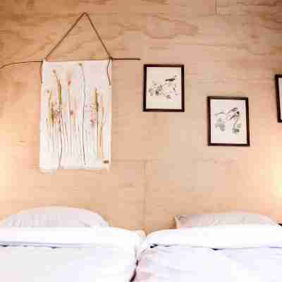 Waterlodge Tomke in Nes Rooms