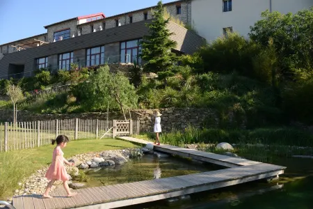 Villas - la Maison du Château - by Domaine Riberach Отели в г. Корбер