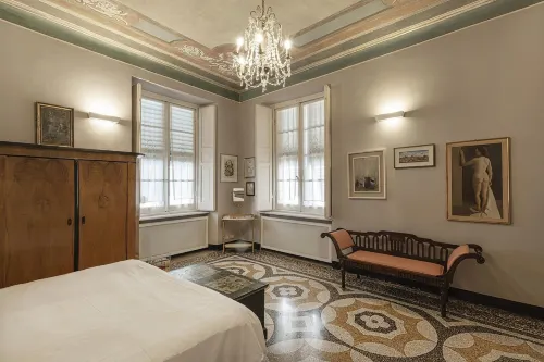 فانسي أبارتمنت إن بالاتزو جريمالدي باي واندرفول إيتالي