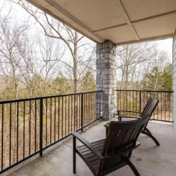 Branson's Great Rock Retreat