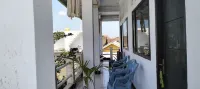 Hans Yoga Homestay Hotels in Mertak