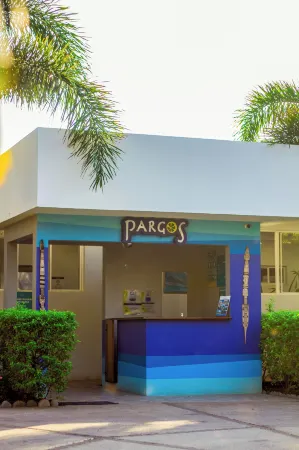 Pargos Отели рядом с достопримечательностью «El Tunco»