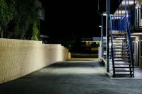 Red Carpet Motel by Ontario - Motels
