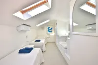 COTTAGE DOLCEVITA by KlabHouse -4BR w/Panoramic Hot Tube- shared pool