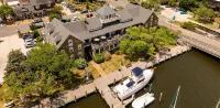 The Tranquil House Inn Hotels in Wanchese