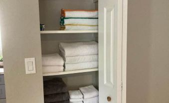 Unit C - Sandy Toes Getaway in Kona