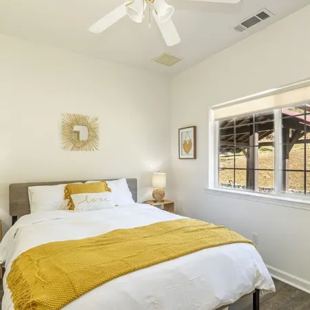 Cheerful Home with Spa near Yosemite & Bass Lake