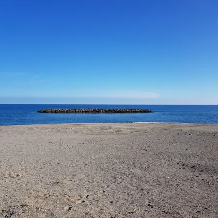 Large 3 Bedroom Apartment on the Seafront in Quiet Barcarès Just Off the Beach