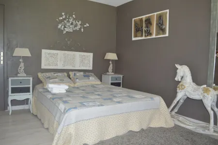 Mas Delgado, in the heart of the Luberon, at the foot of Mont Ventoux.