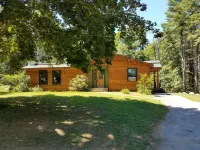WARRENSBURG LOG CABIN - Chalets