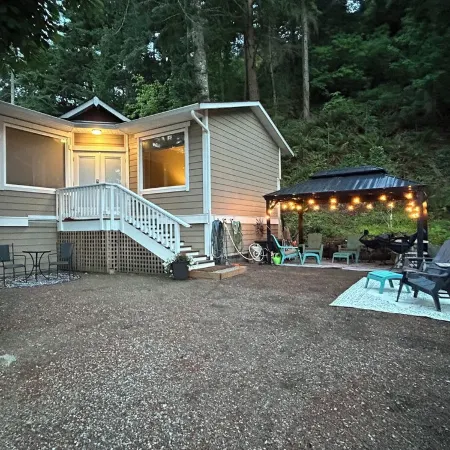 Welcome Kye Bay Nest at  the beach - relax, restore, and explore. H820823952