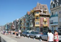 Small cocoon 600 metres from the beach