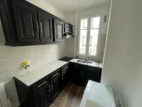 Calm & Fully furnished appartment at footstep of metro :) with Netflix & Amazon!