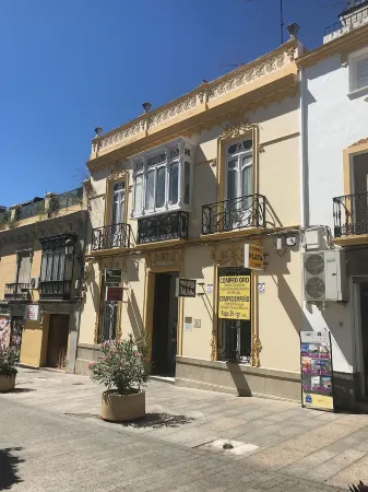 Beautiful downtown duplex with a 25 m² terrace Отели в г. Ронда