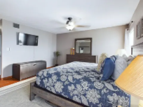 Seaside Charm!! Cozy BEACHFRONT Condo located on Sapphire Beach steps to thesand Hoteles en Santo Tomás